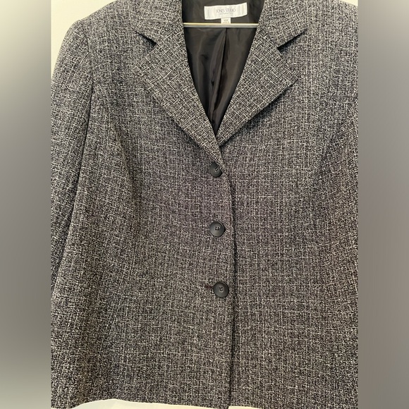 Jones Studio Gray and Black Tweed Jacket Fully Lined Size 18W - Picture 2 of 6